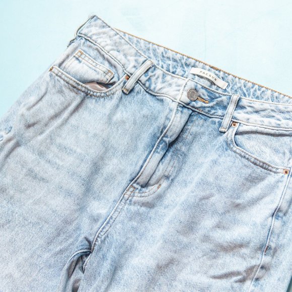 Pacsun Light Wash High Waisted Straight Leg Mom Jeans Size 28 - Picture 3 of 9